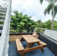 บ้านพักในจังหวัดเลย มีสระกว้างและอ่างจากุชซี่