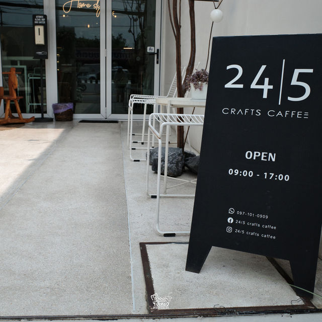 คาเฟ่สุดแสนจะมินิมอล ณ ปราณบุรี
