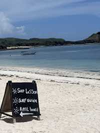 Surfing in South Lombok, Indonesia 🏄🏼‍♀️🌊🇮🇩