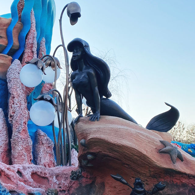 🏰✨🌊 Embark on a Magical Adventure at Tokyo DisneySea! 🎢🧞‍♂️🧜‍♀️🔦