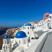 Santorini, Greece – Iconic White and Blue Beauty 