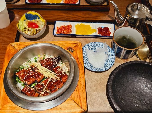 A nice hotpot rice in a resort, Damsot