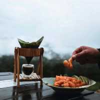 ลานกางเต็นท์วิวเมืองด่านซ้าย ไร่ช่างอุ้ม จ.เลย