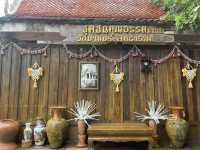 ตลาดน้ำปีกกา หลวงพ่อปานองค์ใหญ่