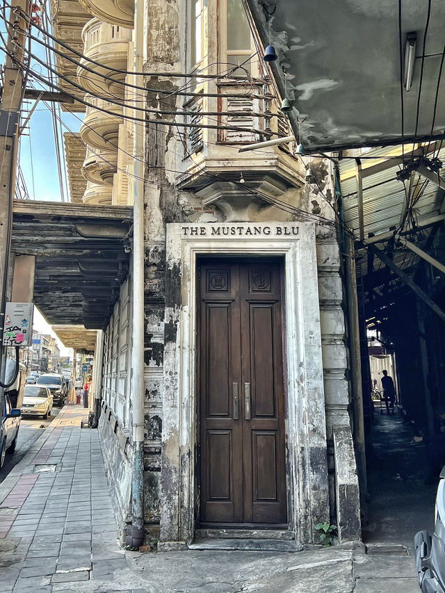 Bangkok's most instagrammable antique hotel