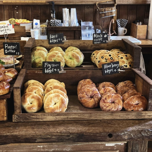 【韓国】大人気の理由がわかる狎鴎亭のベーグル屋さん🥯