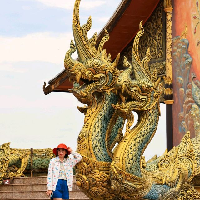 วัดสิรินธรวรารามภูพร้าว วัดสวยอุบลราชธานี