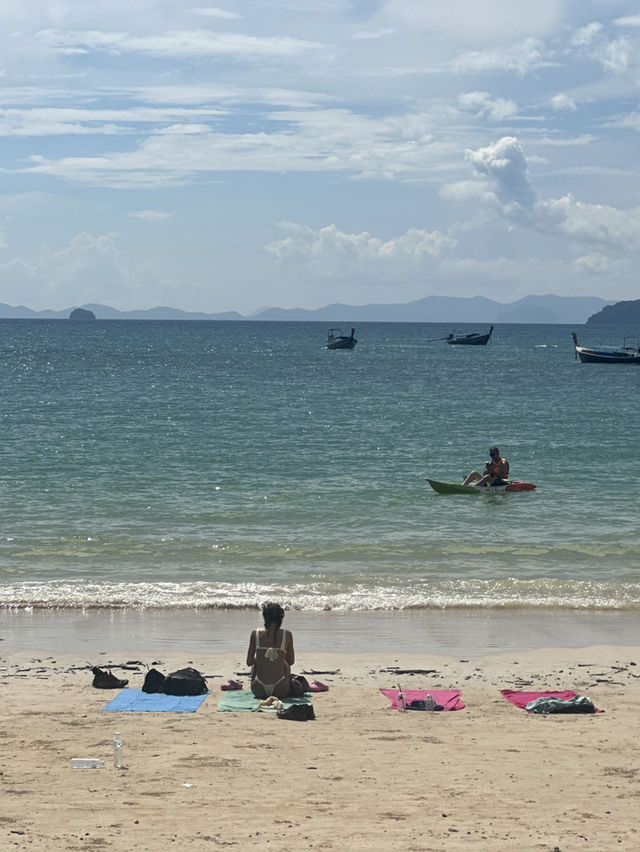 เที่ยวหาดไร่เลย์ ทะเลสวย สุดโรแมนติก 🌴🌊💕