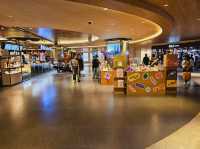 Taking a stroll in Starfield COEX Mall