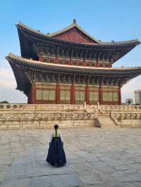Experience being Korean prince and princess