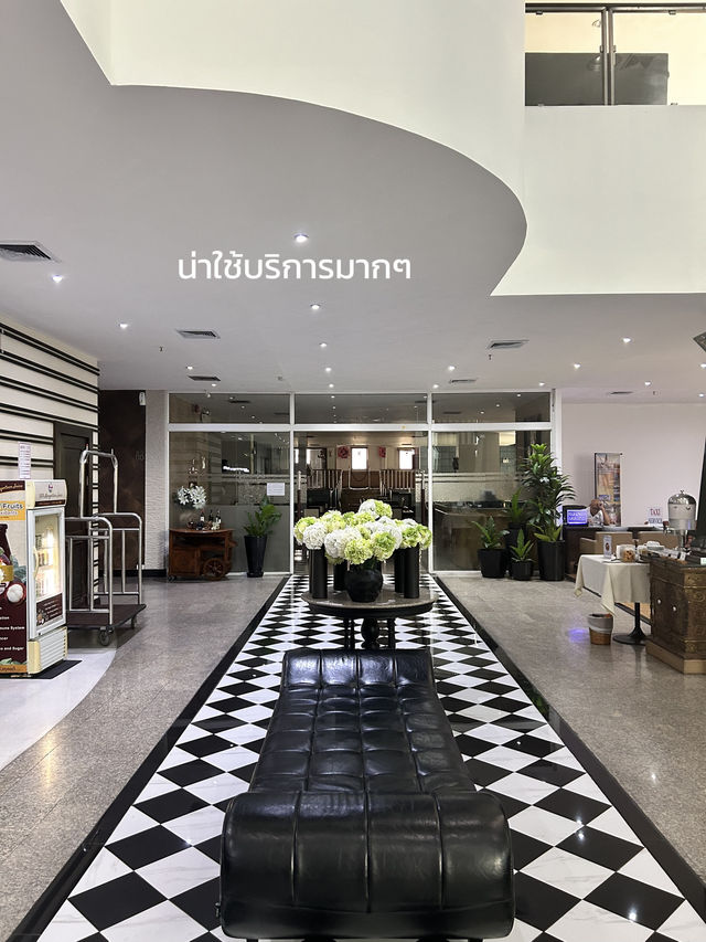 ที่พักหรูมีอ่างอาบน้ำ Pinnacle Lumpinee Park Hotel