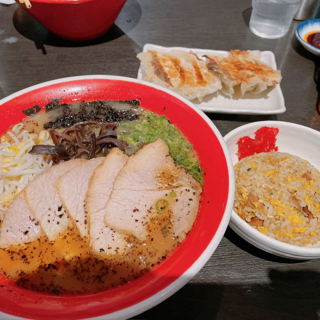 《熊本day1》：從勝烈亭豬排到黑蒜拉麵，純正日式美味探索