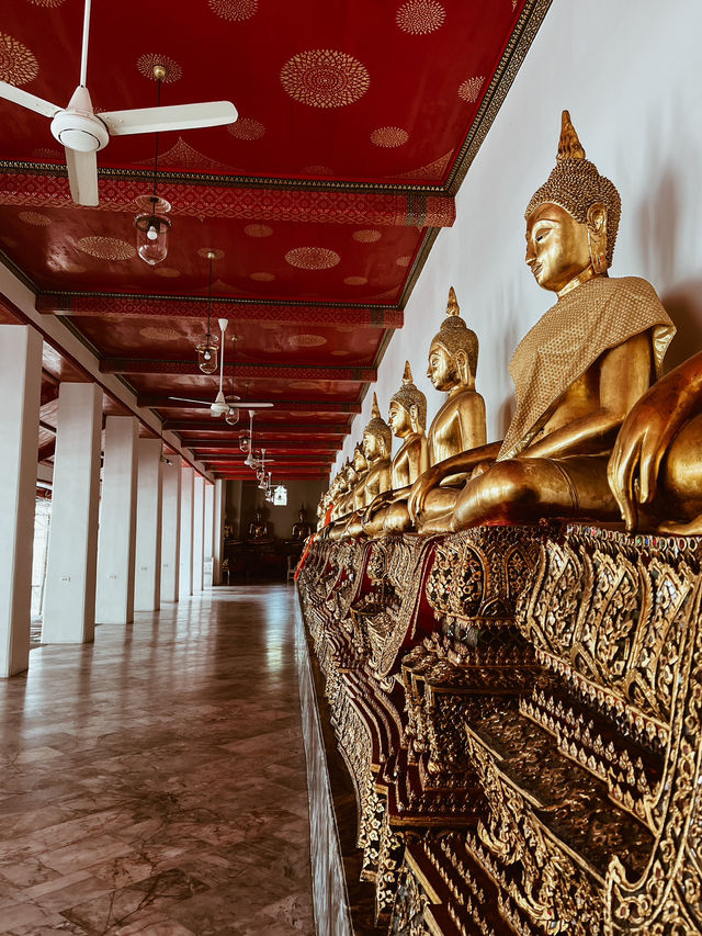 กราบพระนอน ณ วัดโพธิ์ 🙏🙏