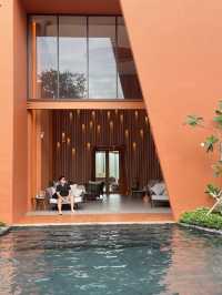 Hotel Adam Krabi โรงแรมสีส้มดีไซน์สุดเก๋ที่อ่างนาง