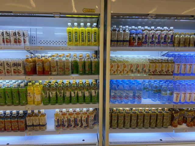 ส่องร้าน KKV Lifestore Tha Phra