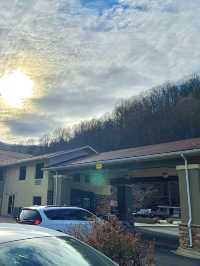 [北卡住宿］Comfort Inn near Great Smoky Mountain National Park-平價旅館🛌