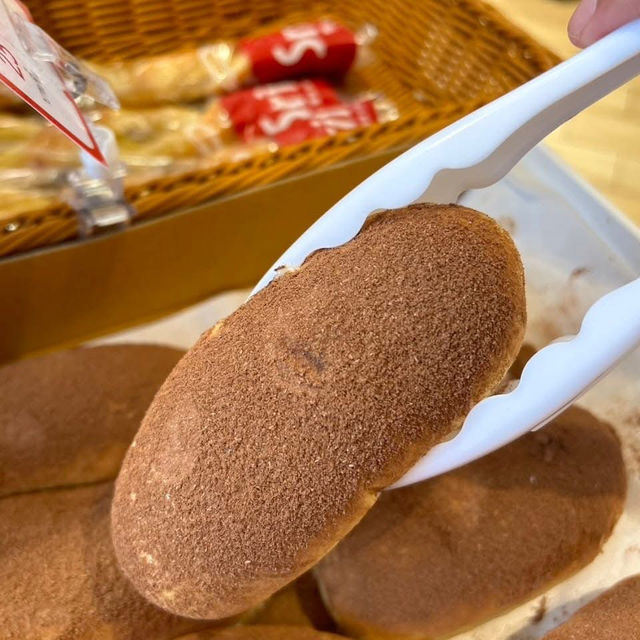 เบเกอรี่ร้านดังมีให้เลือกอร่อยกว่า 3,000 ชิ้น