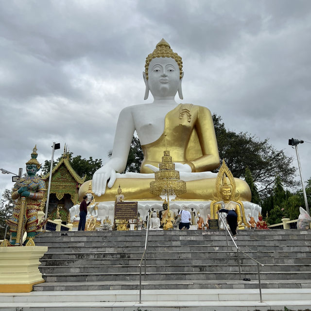 วัดพระธาตุดอยคำ • เชียงใหม่