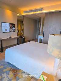เราพักกันที่นี่ Holiday Inn & Suites Rayong City🏨