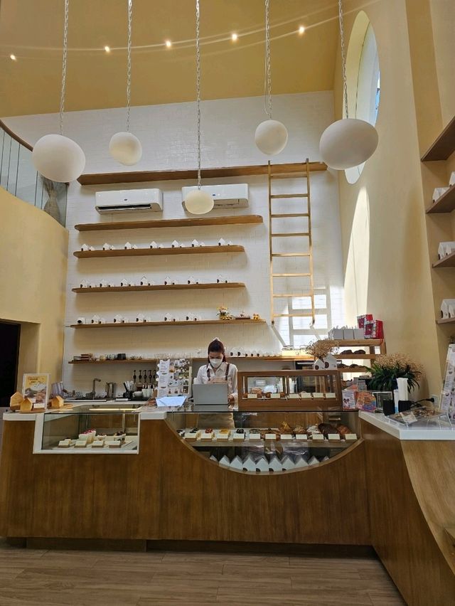 Breadtory Cafe : BKK