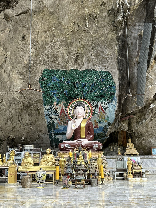WAT THAM SUEA - Krabi, Thailand