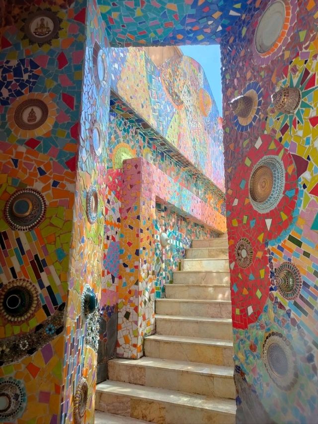 【カオコー/タイ】5連ブッダ様の居るモザイク寺