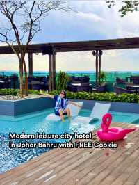 Modern Leisure JB Hotel gives FREE cookie upon check in!
