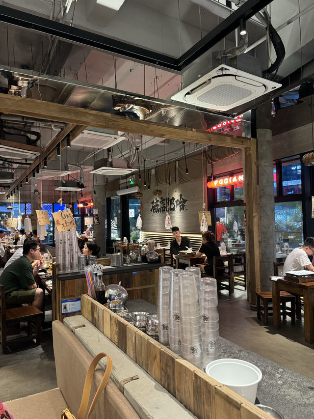 周日探店｜深圳很受年輕人喜愛的火爆的烤串破店