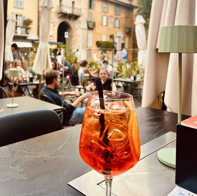 Celebrating La Dolce Vita in Bergamo, Italy 🎉🍷