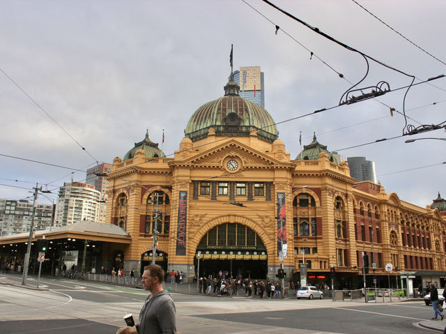 A Journey from Flinders Street to Hidden Gems: Melbourne City Walk
