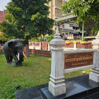 วัดเสมียนนารีพระอารามหลวง