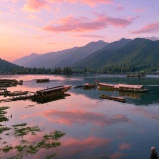 🌿 Kashmir Valley – Heaven on Earth! ❄️🏔️