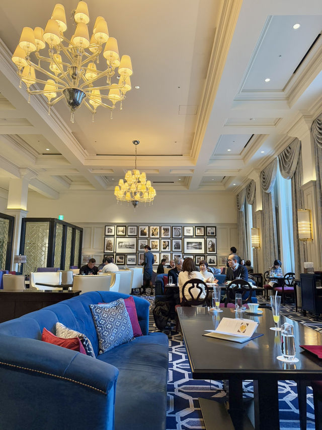 Breakfast at The Atrium at Tokyo Station Hotel