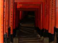 Fushimi Inari at Night: A Mystical Hike Through Kyoto’s Iconic Torii Gates