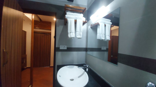 2 Nights 3 days package at Royal Tiger Luxury Resort Pvt. Ltd 