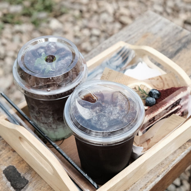 คาเฟ่หลงเขา: คาเฟ่ลับกลางป่าใหญ่