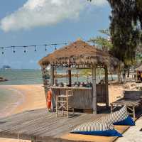 Mar Sea at Suchada Rayong คาเฟ่ริมทะเลสุดชิล 🌸🍹