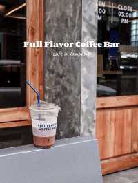 Full Flavor Coffee Bar : คาเฟ่ใจกลางเมืองลำปาง