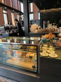 บอททอมเลส ร้านกาแฟสาขาสุขุมวิท 33