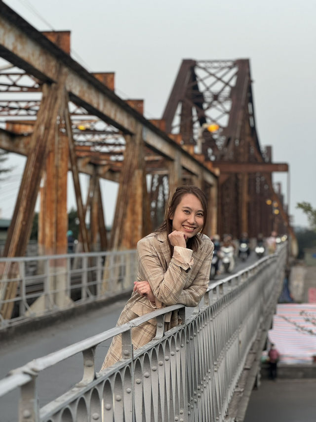 河內的歷史地標Long Bien Bridge