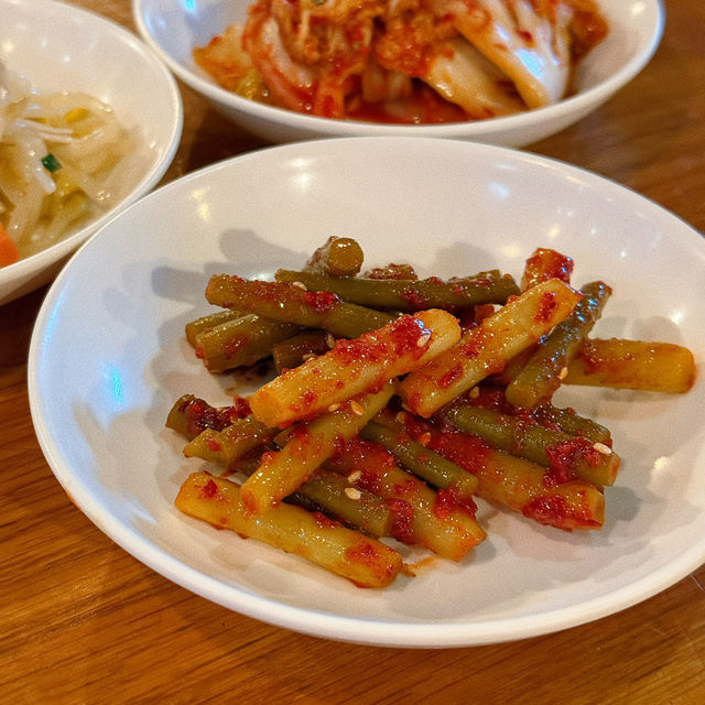 🇰🇷尖沙咀韓式家庭飯堂！巨型豬手🐷膠原蛋白暴擊！