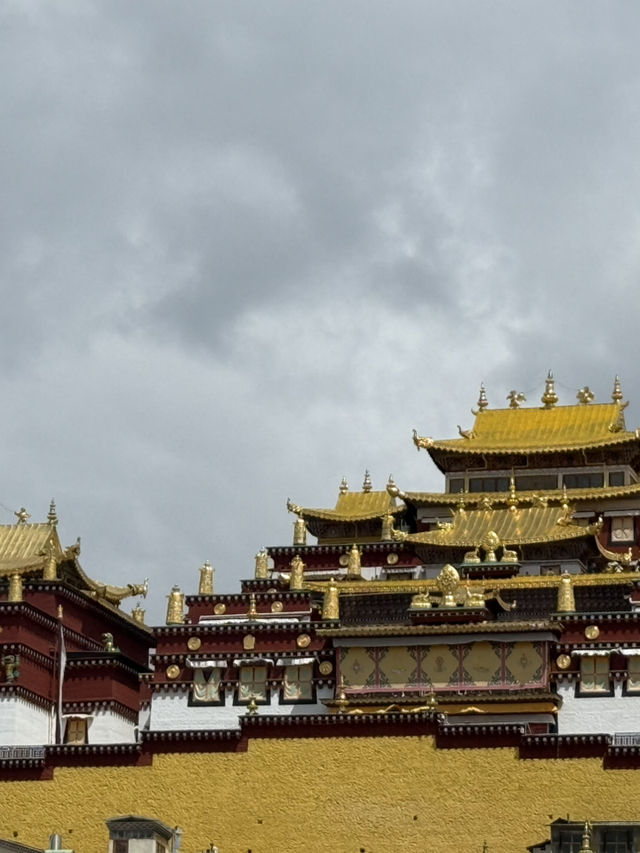 2 days trips in Shangri-la and 1 day in Tiger leaping gorge