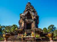 🌾🏯 SAKHON NAKHON WEEKEND ESCAPE: Where Isaan Spirituality Meets Serene Lakes! 