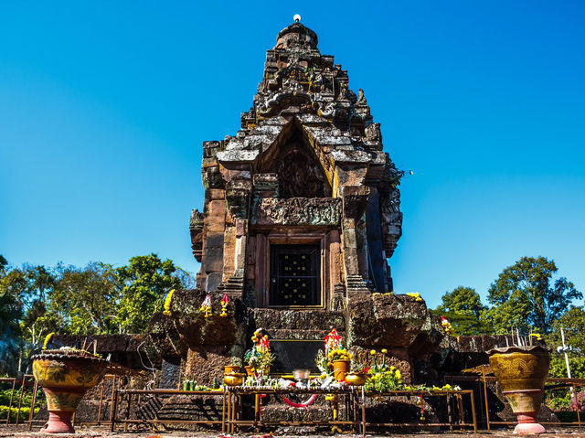 🌾🏯 SAKHON NAKHON WEEKEND ESCAPE: Where Isaan Spirituality Meets Serene Lakes! 