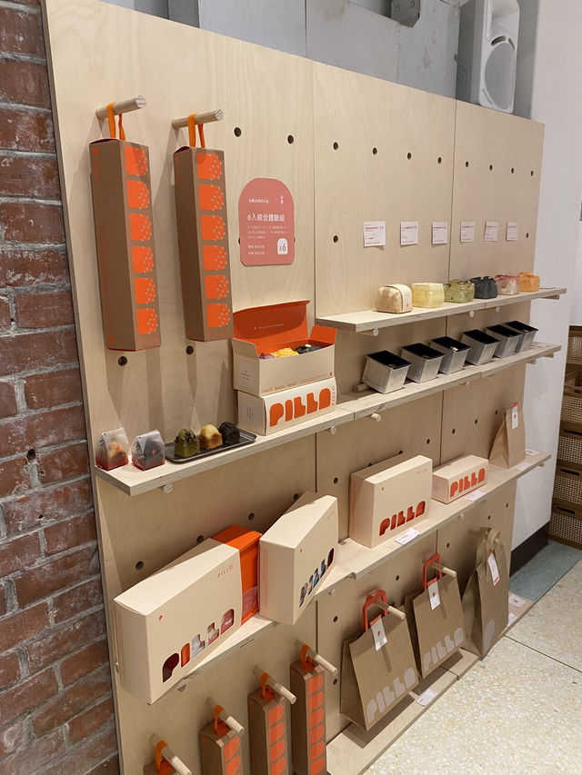 在《pillo》用生吐司與黑咖啡展開溫柔的晨光