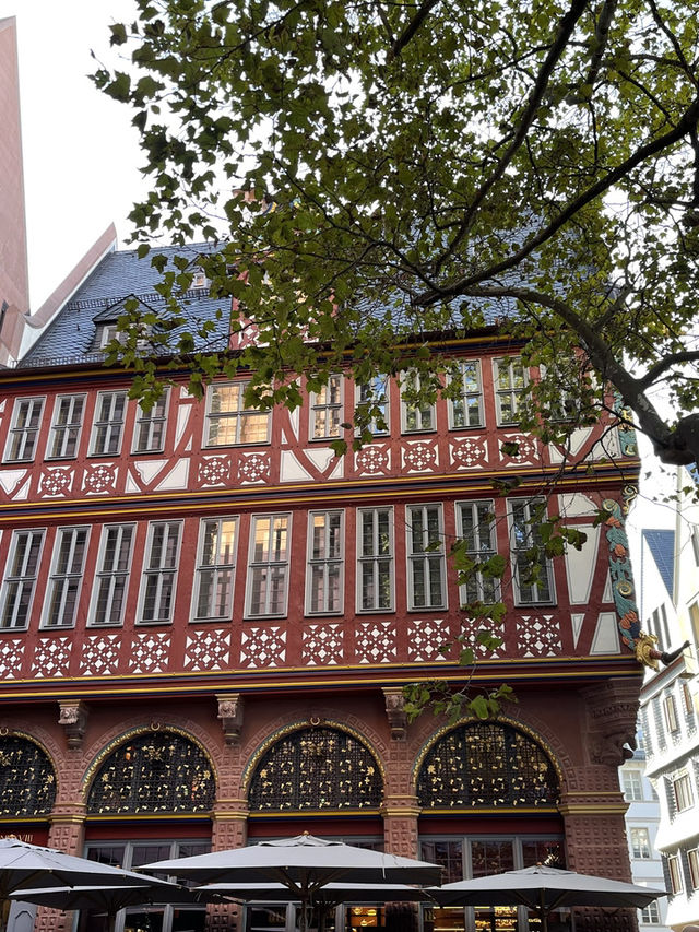 Frankfurt: Where Modern Skyscrapers Meet Timeless Heritage