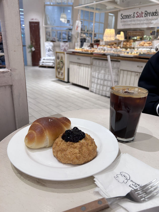 🇰🇷韓國釜山｜釜山唯一倫敦貝果姊妹店的人氣司康 Cafe Layered 