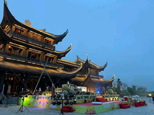 Tam Chúc Complex – A Tranquil Marvel of Spiritual Beauty in Vietnam