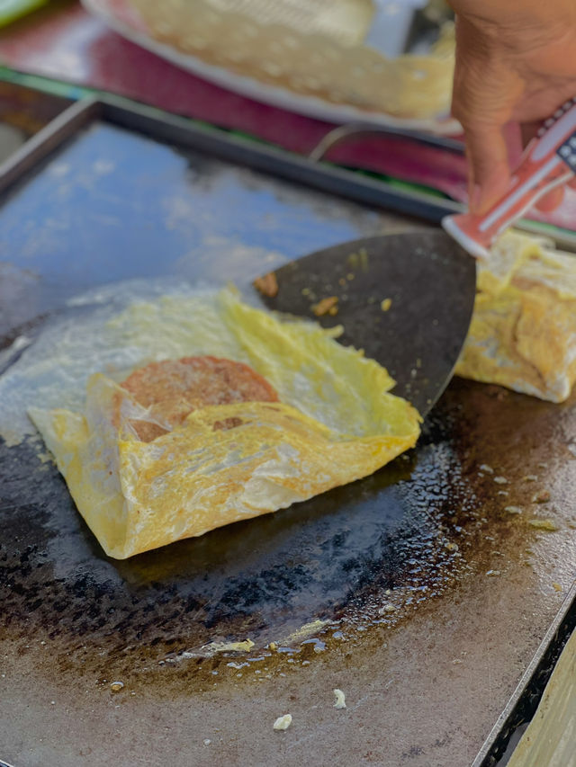 Burger จิเนาะ โกตาบารู
