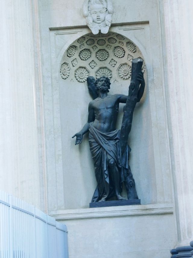 Explore A Russian Rome: The Neoclassical Splendor of St. Petersburg’s Kazan Cathedral"